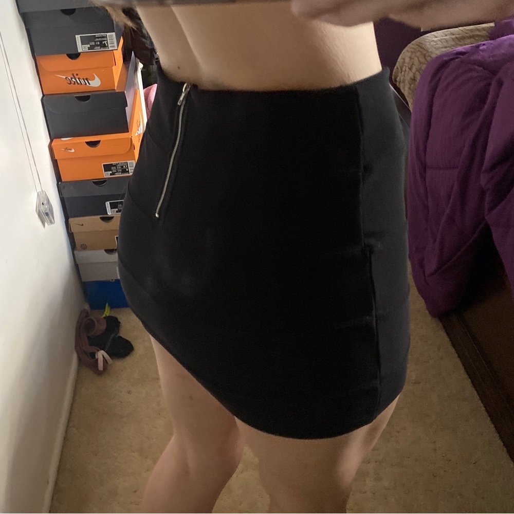 Black Bodycon Mini Skirt